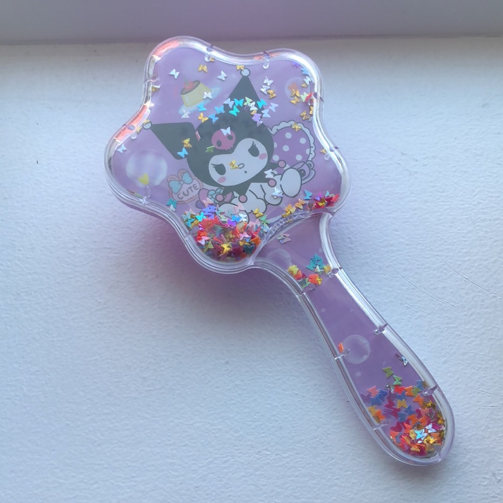 Sanrio kuromi hair brush - Picture 1 of 3